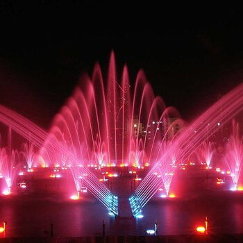西安噴泉水景設備公司 專業(yè)定制音樂噴泉與程控噴泉